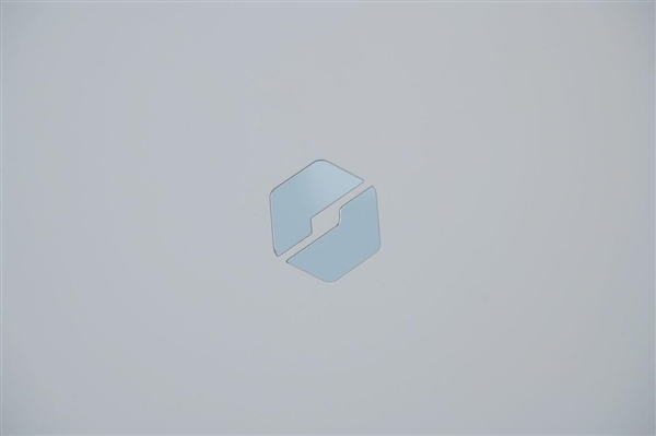 10999元起!小米18 Fold中折叠手机发布:首发玄戒O3自研芯+长鑫LPDDR6